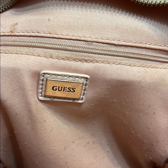 GUESS MINI BACKPACK. - Picture 2 of 2